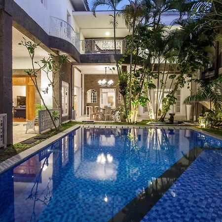 Villa Alexandra Seminyak Kerobokan  Exterior photo